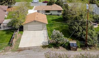 508 Circle Dr E, Cody, WY 82414
