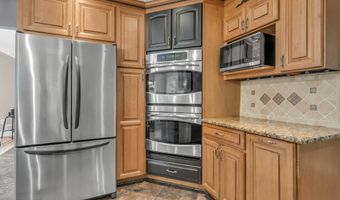 34 Serpentine Dr, Atlantic Highlands, NJ 07716