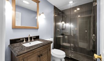 2245 Nichols Rd C, Arlington Heights, IL 60004