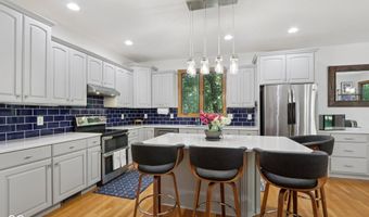 7144 Nile Ridge Ct, Indianapolis, IN 46236