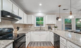 10965 Pinehigh Dr, Alpharetta, GA 30022