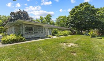 618 Mellowood Dr, Indianapolis, IN 46217