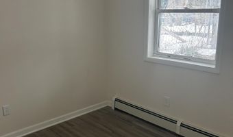 18 Voorhees St 1, Amsterdam, NY 12010