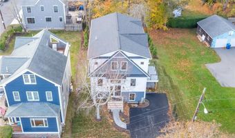 91 Houston Ave, Newport, RI 02840