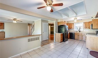 707 Bitterfield Dr, Ballwin, MO 63011