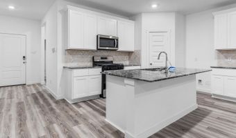308 Robin St, Angleton, TX 77515