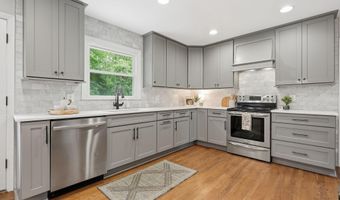 1848 CARRIAGE Dr, Annapolis, MD 21401
