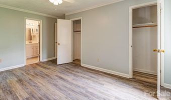364 Pearson Dr, Asheville, NC 28801