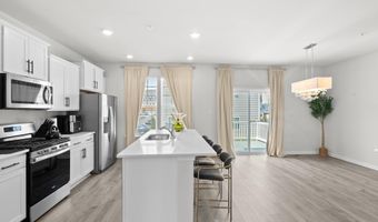 9715 SUMMERTON Dr, Bowie, MD 20721