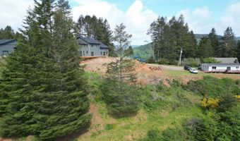 6877 PACIFIC TERRACE Dr, Brookings, OR 97415