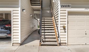 24691 LYNETTE SPRINGS Ter 303, Aldie, VA 20105