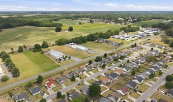 3675 Highland Dr, Ayden, NC 28513