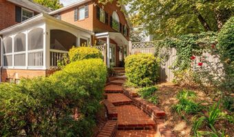 1503 N JEFFERSON St, Arlington, VA 22205