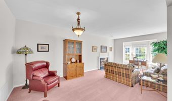 96 Sandpiper Dr, Bayville, NJ 08721