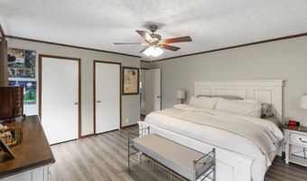 957 Blessing Rd, Albertville, AL 35951