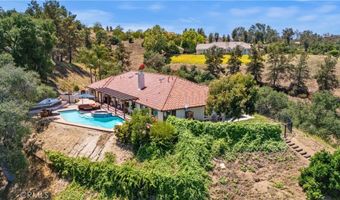 707 S Live Oak Park Rd, Fallbrook, CA 92028