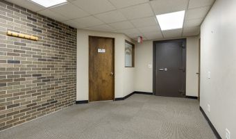 27 W530 High Lake Ave, Winfield, IL 60190