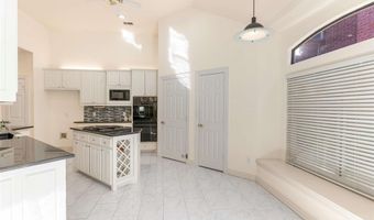 3752 Park Pl, Addison, TX 75001