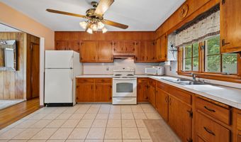 233 Mountain Rd, Cheshire, CT 06410