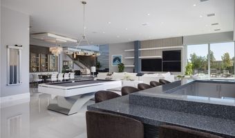 19 Flying Cloud Ln, Las Vegas, NV 89135