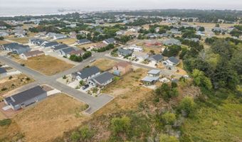 636 SEACREST Dr, Bandon, OR 97411