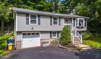 532 Terrace Dr, Alloway, NJ 07422