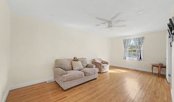 125 Meadowview Ave, Absecon, NJ 08201