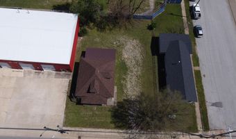 902 N Jefferson St, Ava, MO 65608