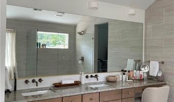 2260 Nottingham Rd, Allentown, PA 18103