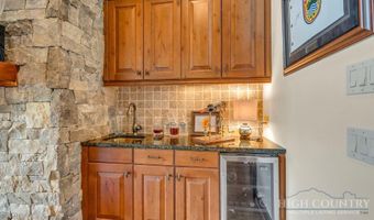 35 Valley Vista Ct, Banner Elk, NC 28604