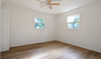 16 Stretford Dr, Bella Vista, AR 72714