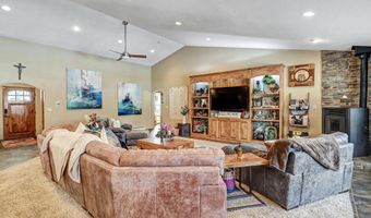12 Mescalero Cir, Angel Fire, NM 87710