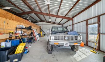 731 County Road 356, Adkins, TX 78101