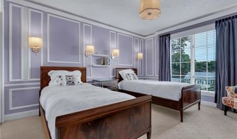 35 TIMBERLAND Dr, Lincoln, RI 02865