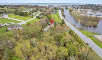 N8108 STATE RD 42, Algoma, WI 54201