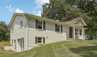2585 Pow Rd, Baxter, TN 38544
