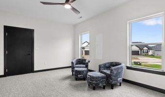 1165 Salm Dr, North Liberty, IA 52317