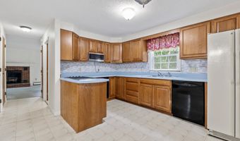 28 Colony Rd, Augusta, ME 04330