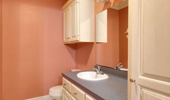 210 N Washington St, Abbeville, LA 70510