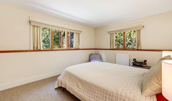 425 Merrill Cir, Ashland, OR 97520