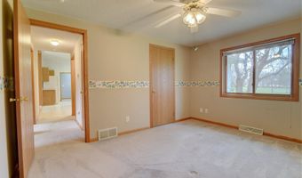 815 C Ave, Armstrong, IA 50514