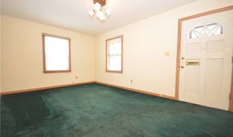 941 Austin Ave, Akron, OH 44306