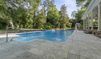 415 Pine St, Camden, SC 29020