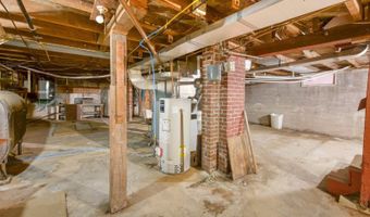 164 7th St, Bangor, ME 04401