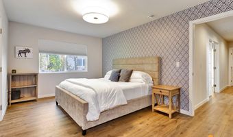 2000 Solstice Cir, Anchorage, AK 99503