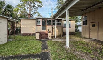 52 17th St, Apalachicola, FL 32320