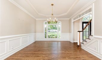 9360 Nesbit Lakes Dr, Alpharetta, GA 30022
