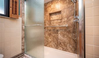 950 Kirwan Dr, Austintown, OH 44515