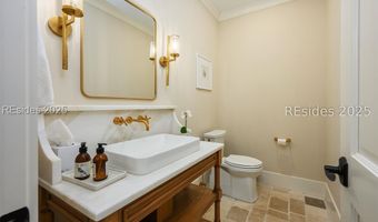 15 Hunting Lodge Rd, Bluffton, SC 29910