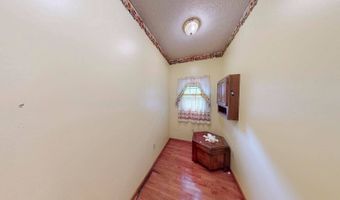 136 Lock Ln, Alum Creek, WV 25003